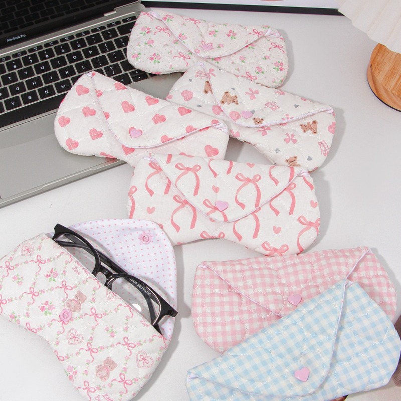 Ins Korean Plaid Fabric Heart  - Travel Accessories Pouch For Women ulasan dan harga